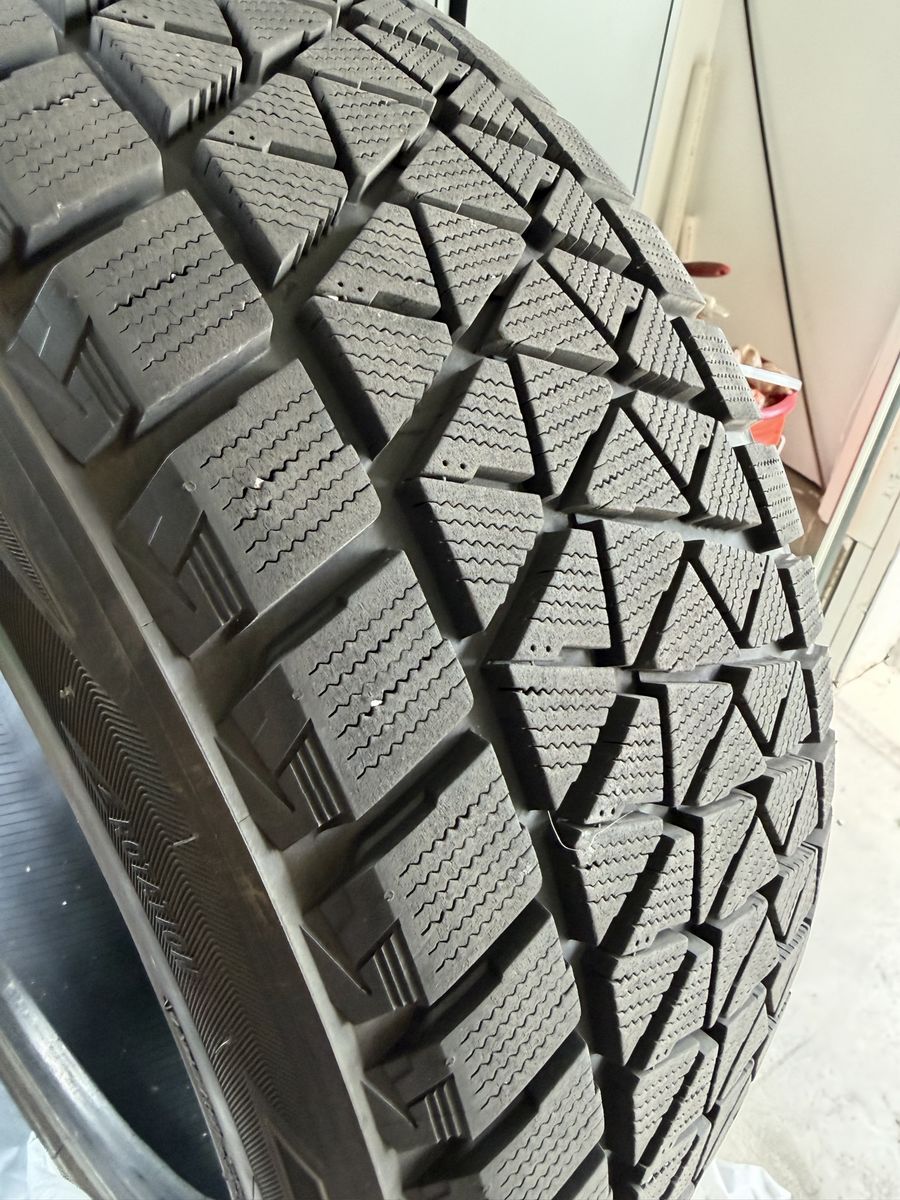 Blizzak 265/45R20