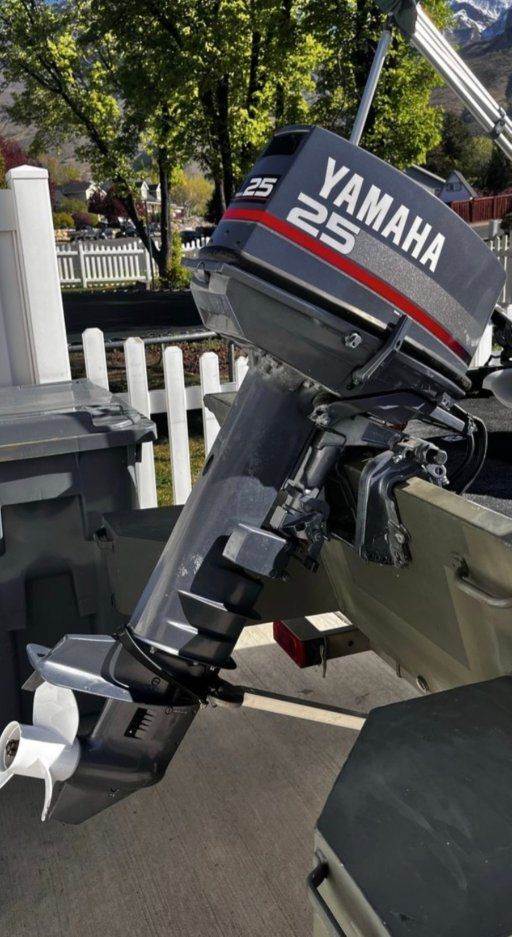Yamaha 25 hp 2 stroke motor