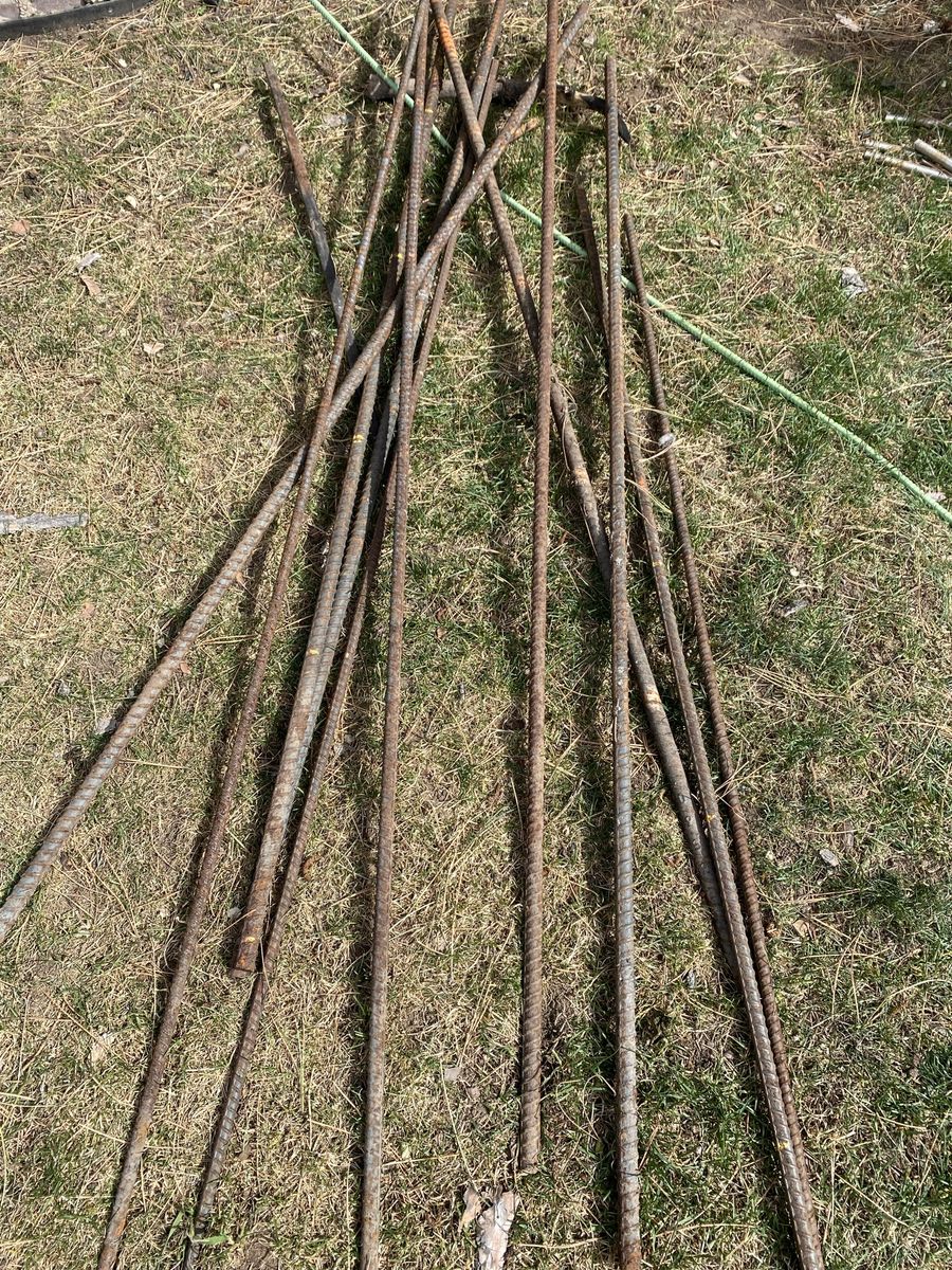 Iron rod for yard or construction