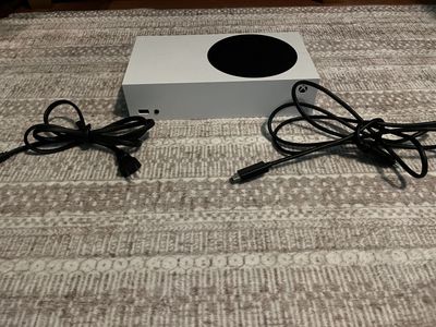 Used Xbox Series S 512 gb (No Controller)