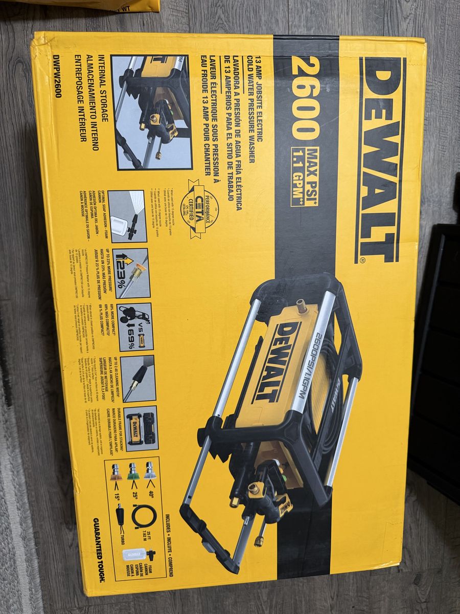 New DEWALT DWPC2600 2600 PSI 1.1 GPM Cold Water Electric Pressure Washer