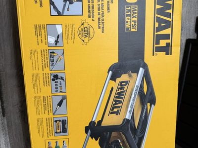 New DEWALT DWPC2600 2600 PSI 1.1 GPM Cold Water Electric Pressure Washer