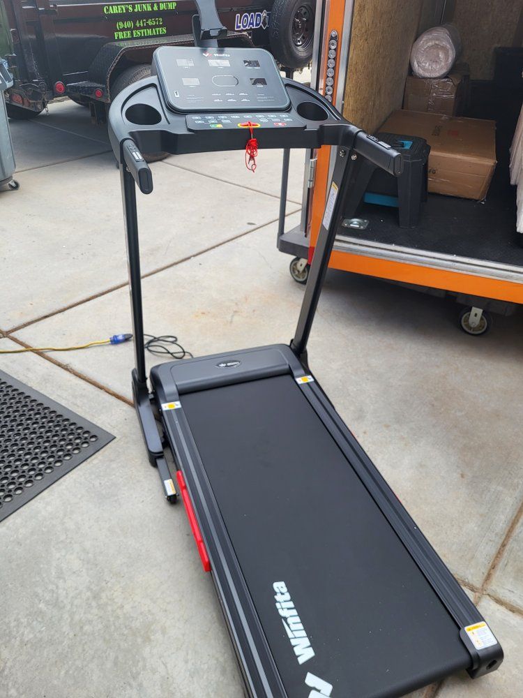 Winfita Folding Treadmill 3.5HP Motor 
**w/Auto Incline **