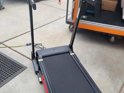 Winfita Folding Treadmill 3.5HP Motor
**w/Auto Incline **