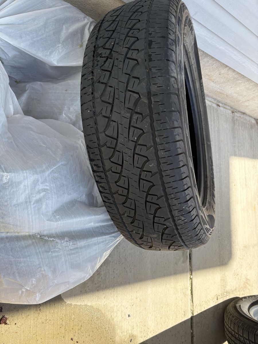 Pirelli 275/60R-20
