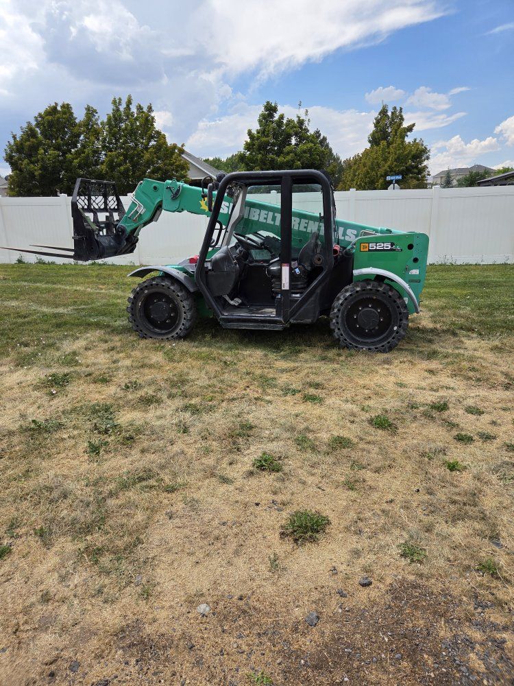 2017 JCB 525-60 5500lbs Telehandler