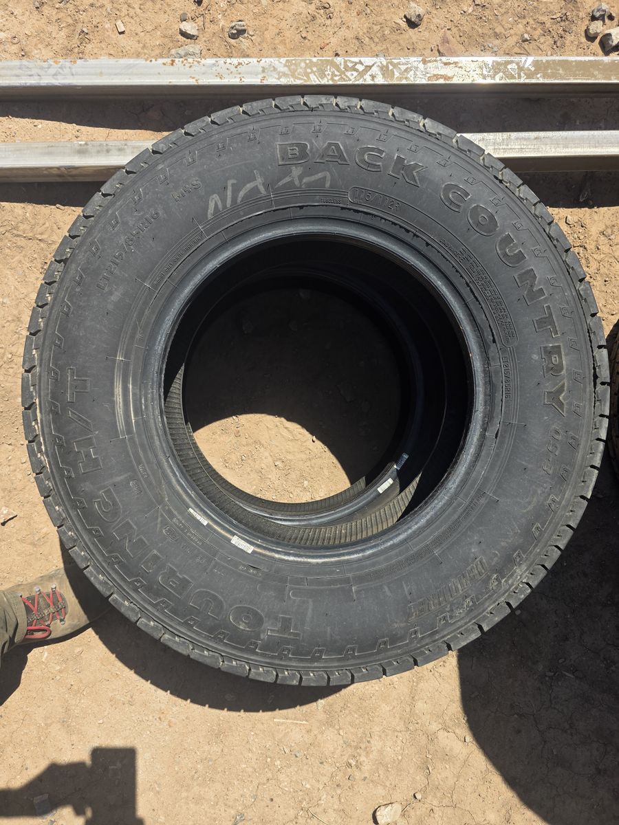 215/85/R16