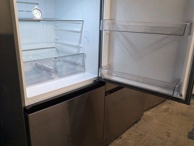 FOR SALE – Midea 20 Cu. Ft. Convertible