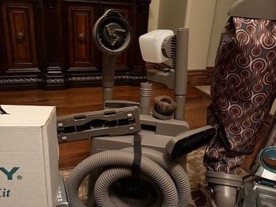 Kirby Vacuum Cleaner and Shampooer Model G10E