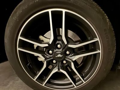 Pirelli 235/50 R18 Tires with Wheels