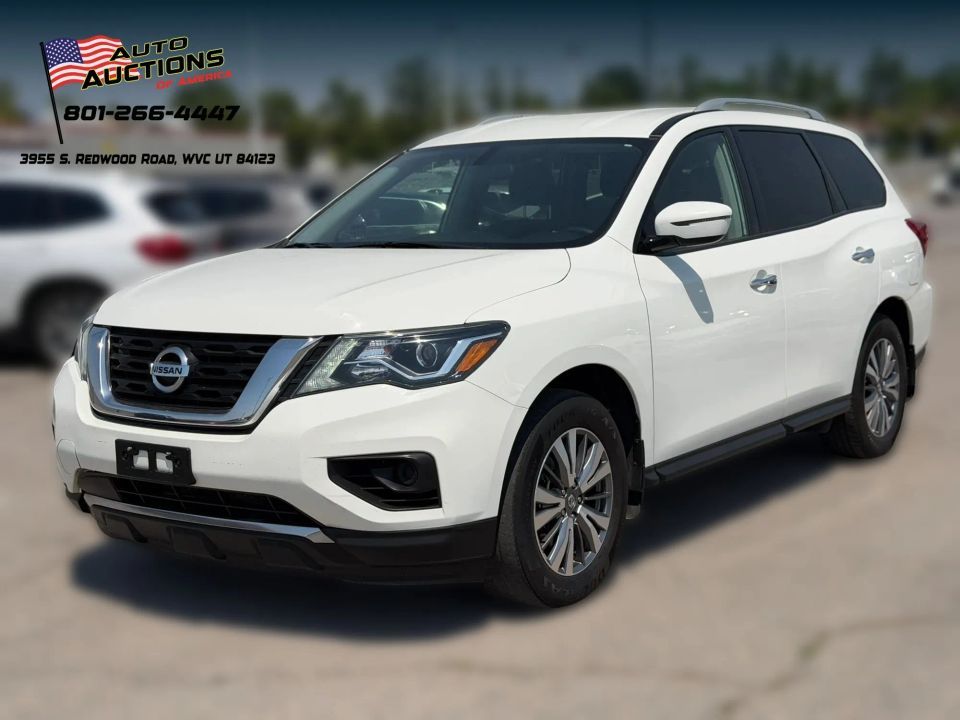 2020 Nissan Pathfinder S