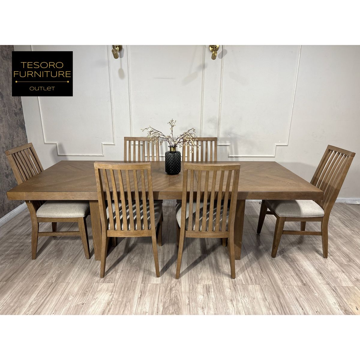 MODERN DINING SET WE OFFER DELIVERY