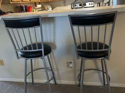 Set of 2 Swivel Bar Stools Silver Metal Frame Black Faux Leather Seats