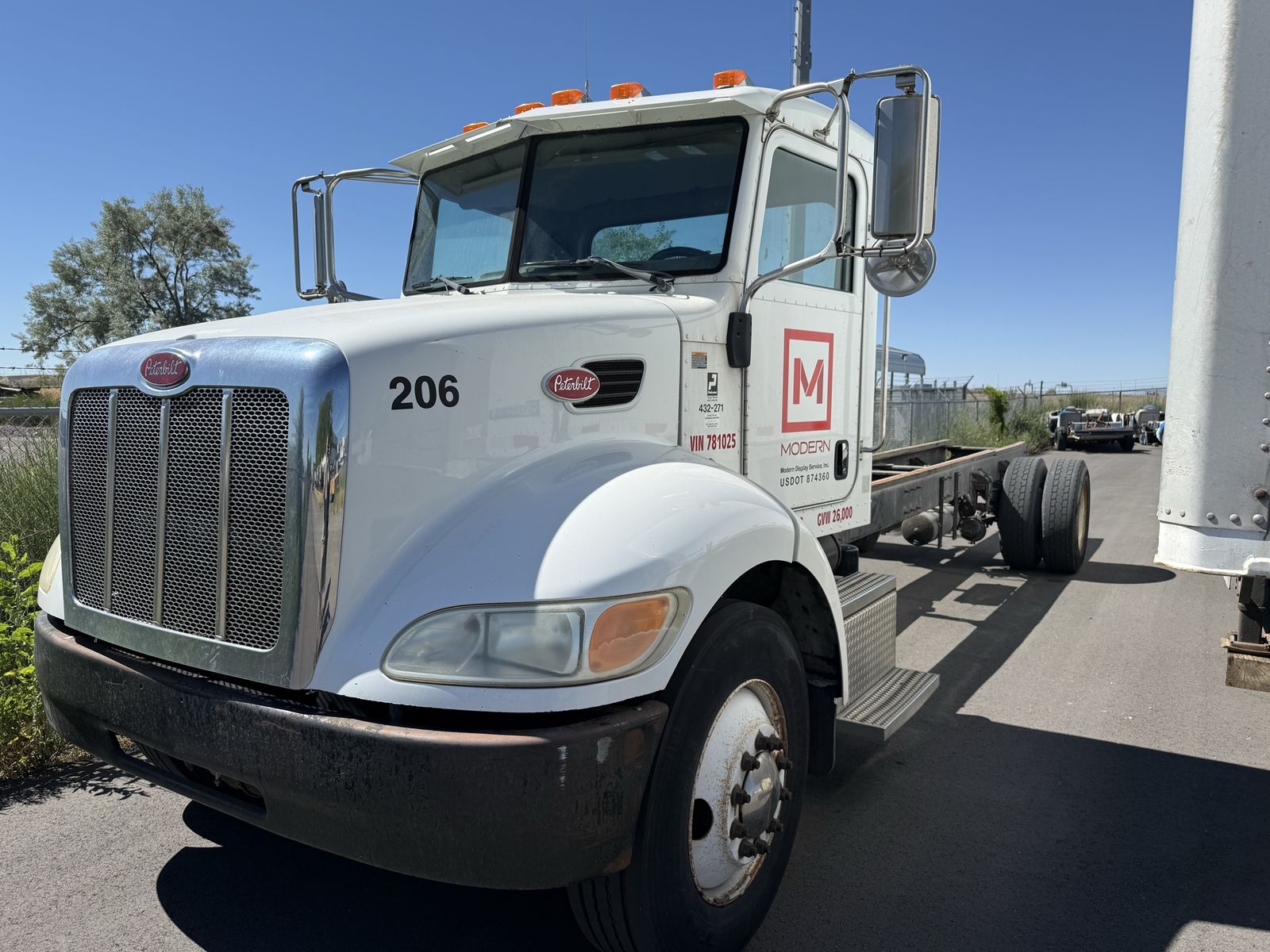 2009 Peterbilt 330