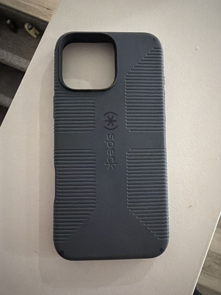 Speck iPhone 16 Pro Max