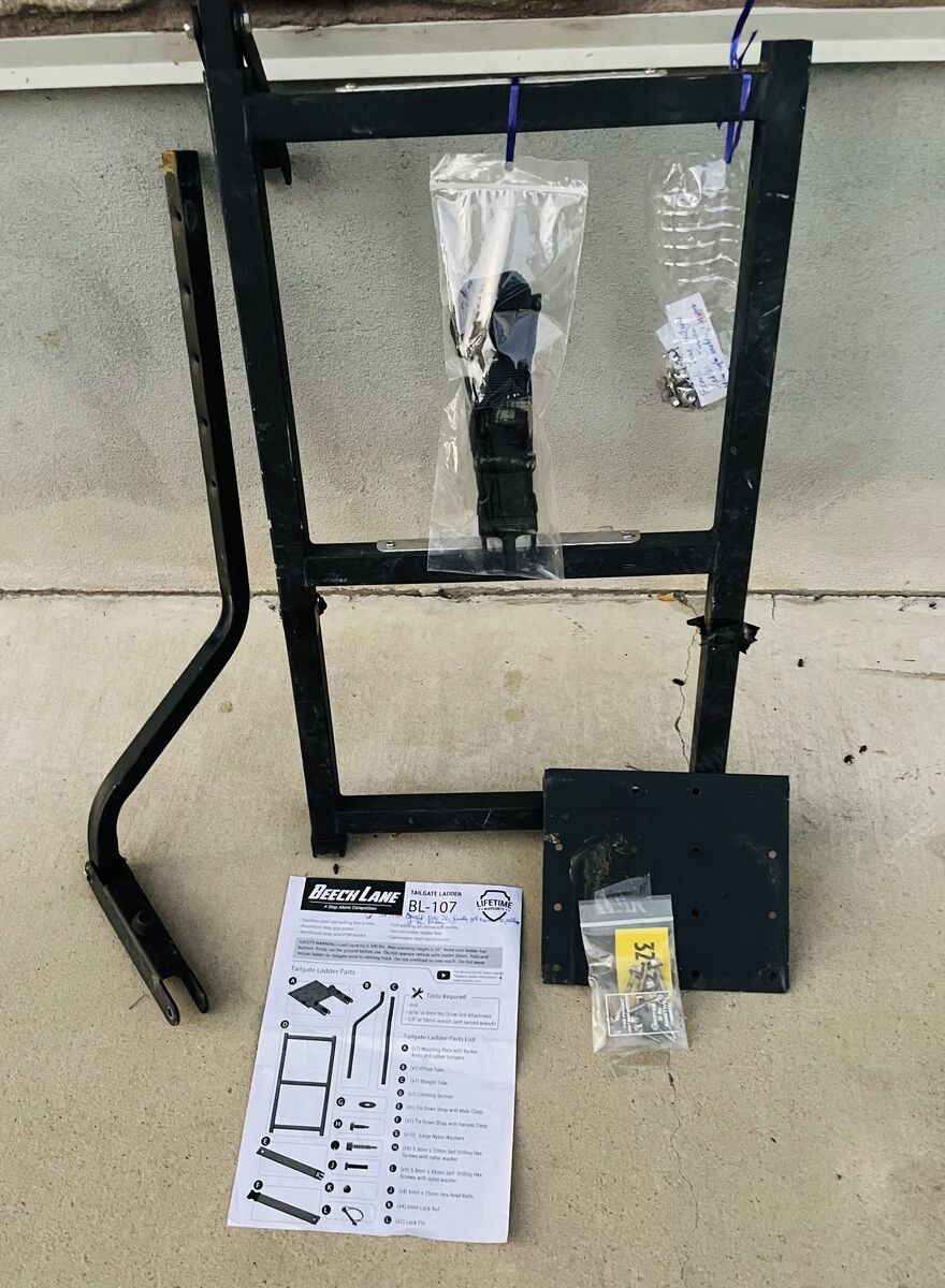 Tailgate ladder, for easier entry up into truckbed.