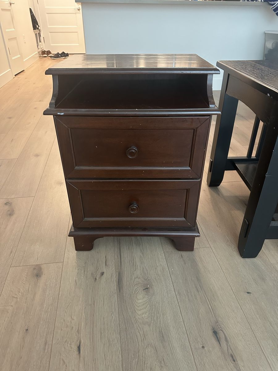 Nighstand