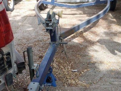 Boat trailer