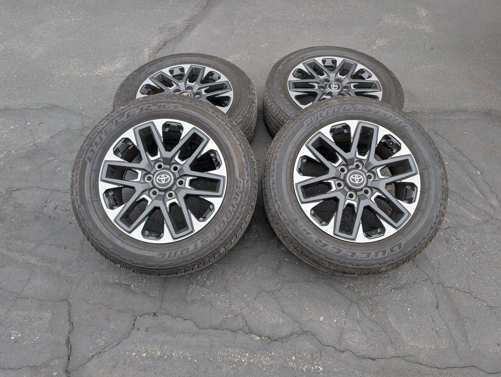 2025 Toyota Tundra Stock Wheels and Tires