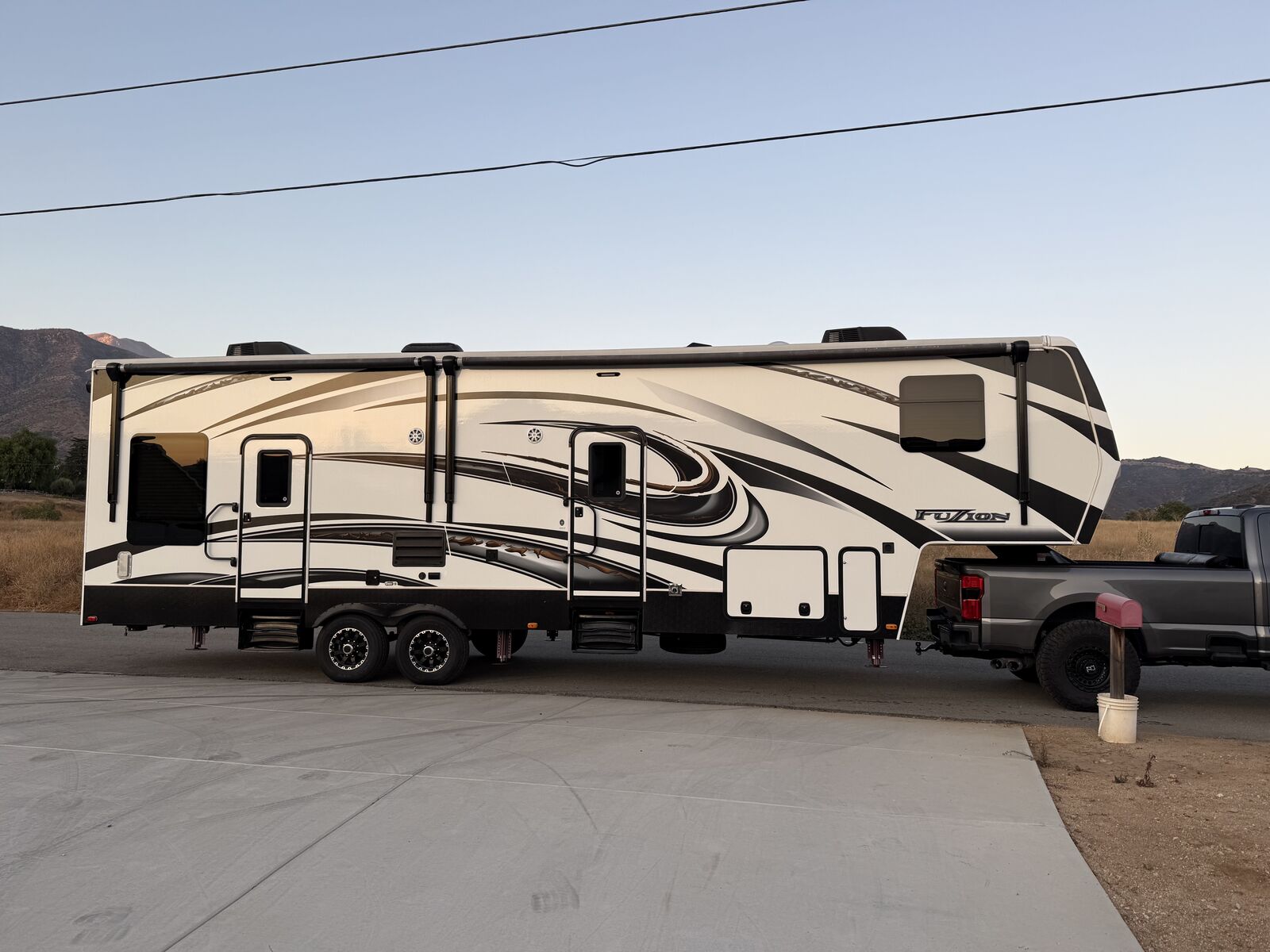 2014 Keystone Fuzion Fz310