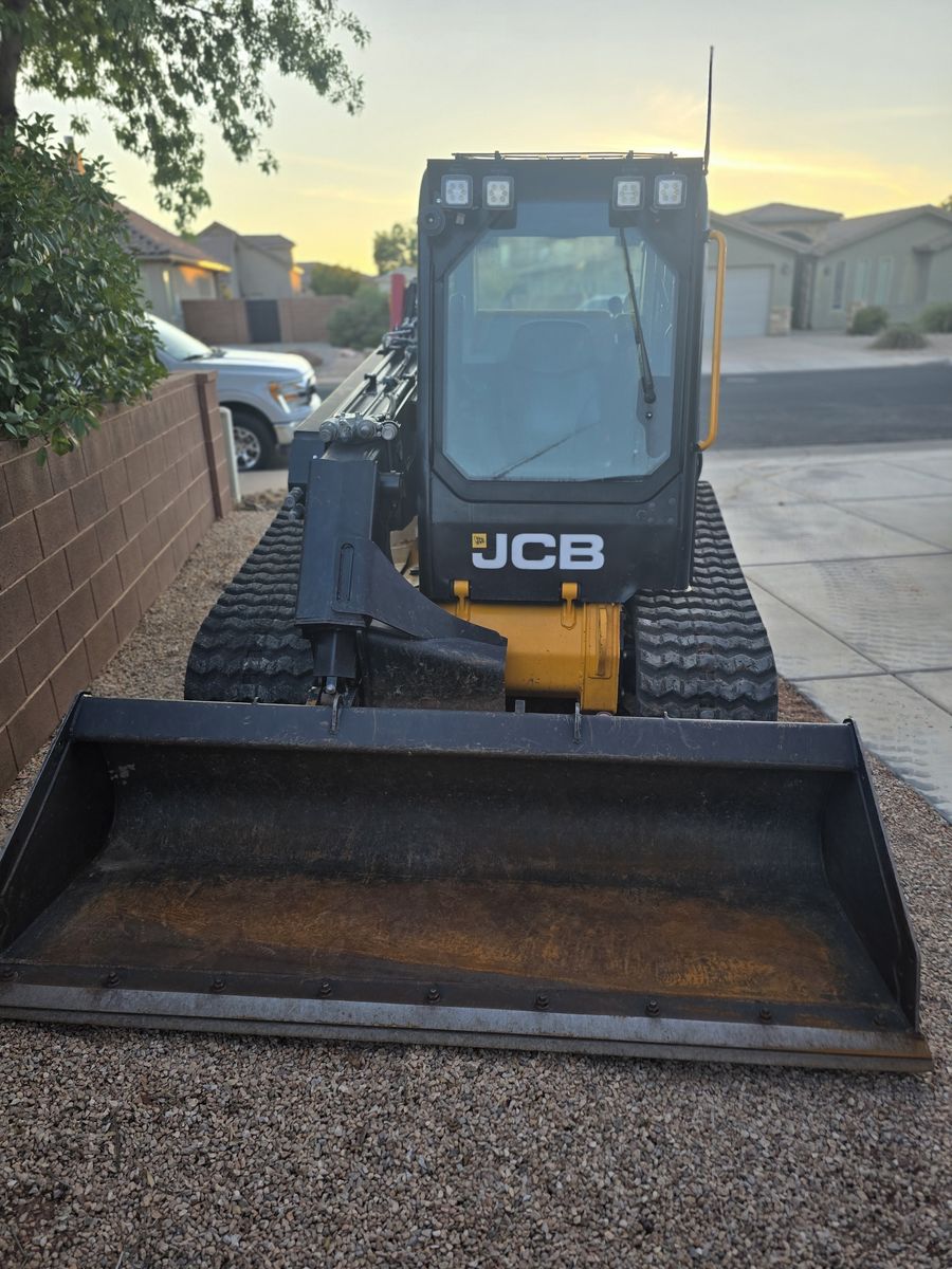 2023 JCB 3TS-8T TELESKID, 84" Bucket, 72" Rock Bucket