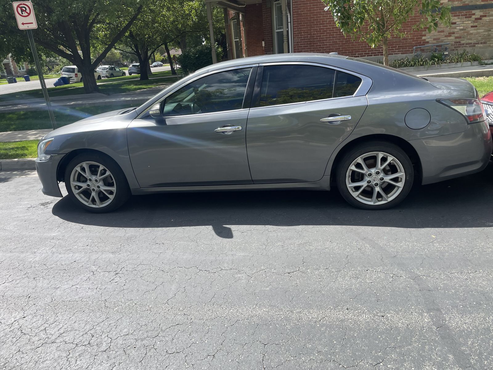 2014 Nissan Maxima V6 Sedan