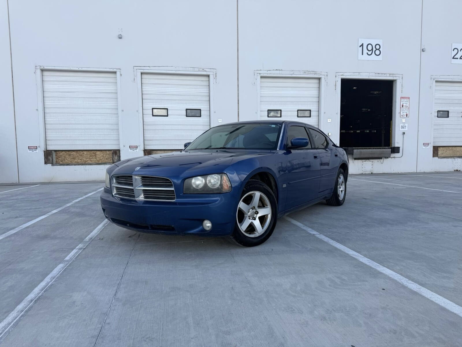 2010 DODGE CHARGER