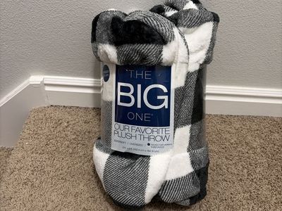 The Big One Our Favorite Plush Throw Blanket Black White Buffalo Check 5ft x 6ft