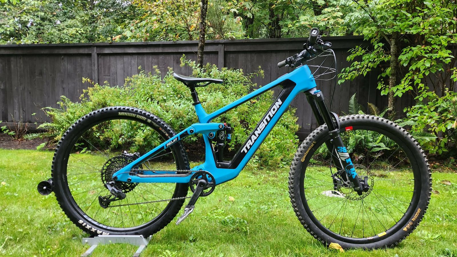 2022 Transition Relay LRG.