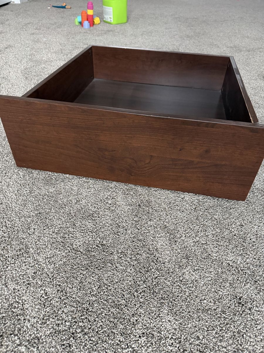 Main image 3