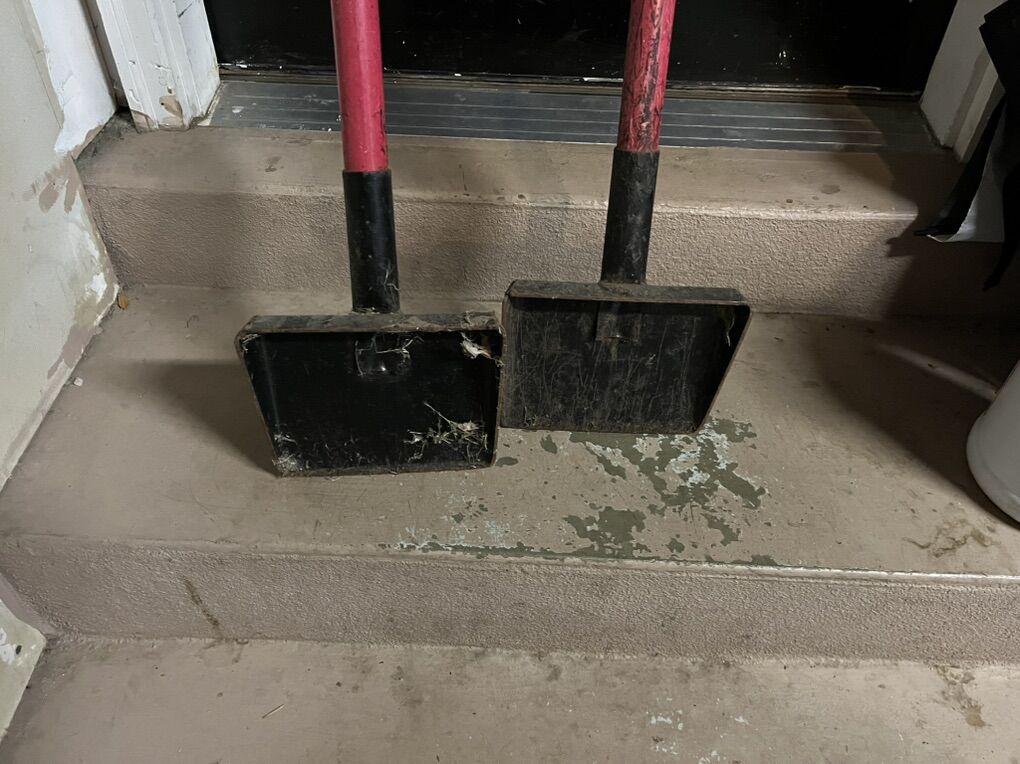 Pair of Square-Point Transfer Shovels w/ D-Handles