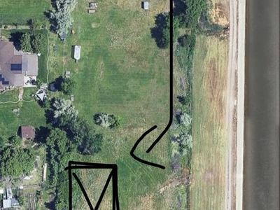 We need a lot of clean dirt. Or sod Minimum rocks