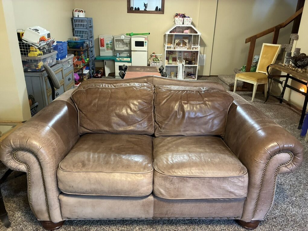 Quality Built Genuine Leather Loveseat