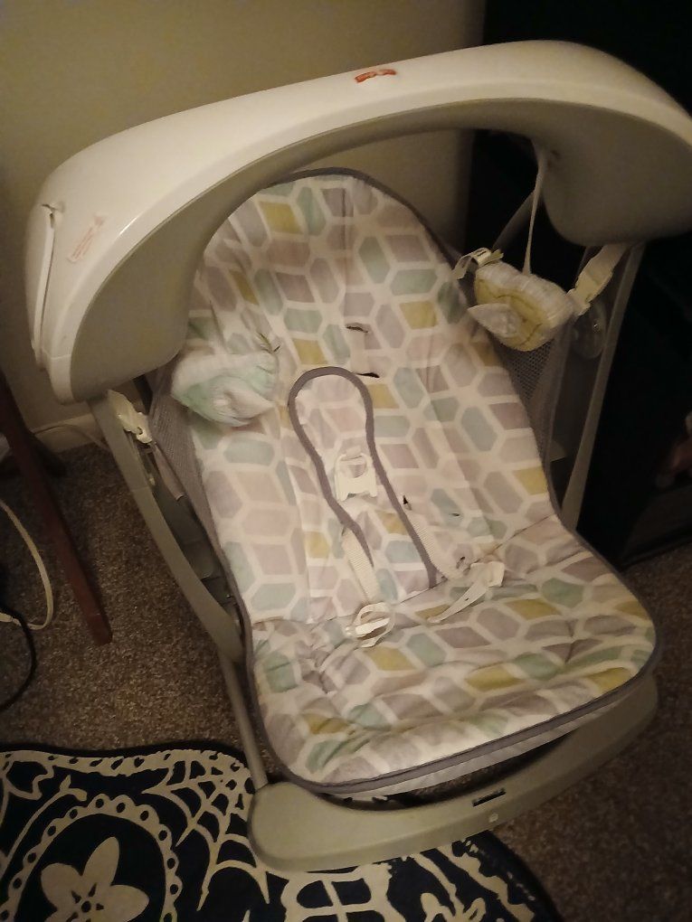 musical vibrating baby swing