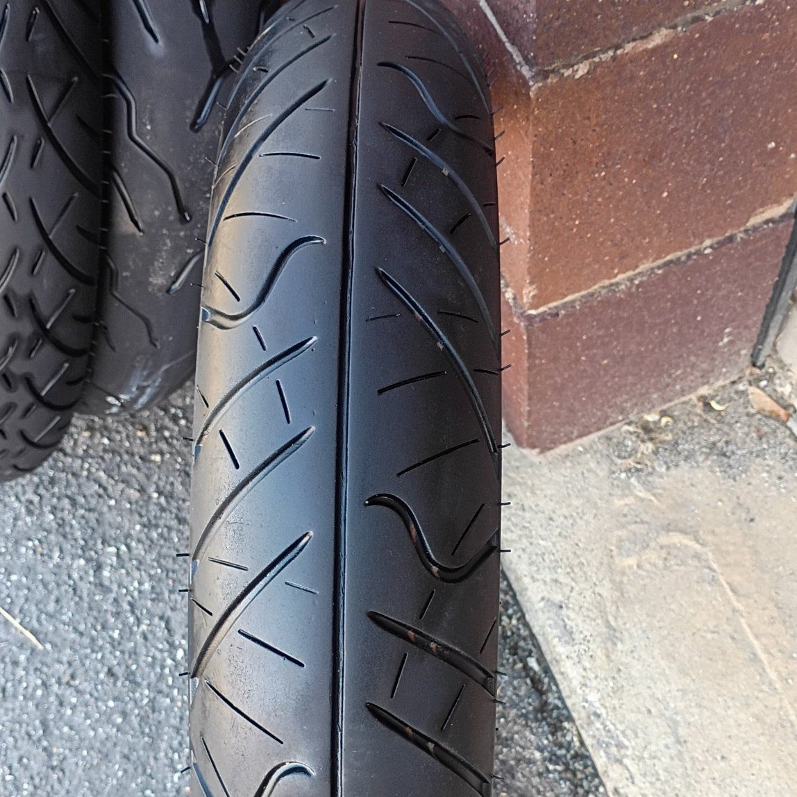 Good 110/70-17 Front Motorcycle Tire