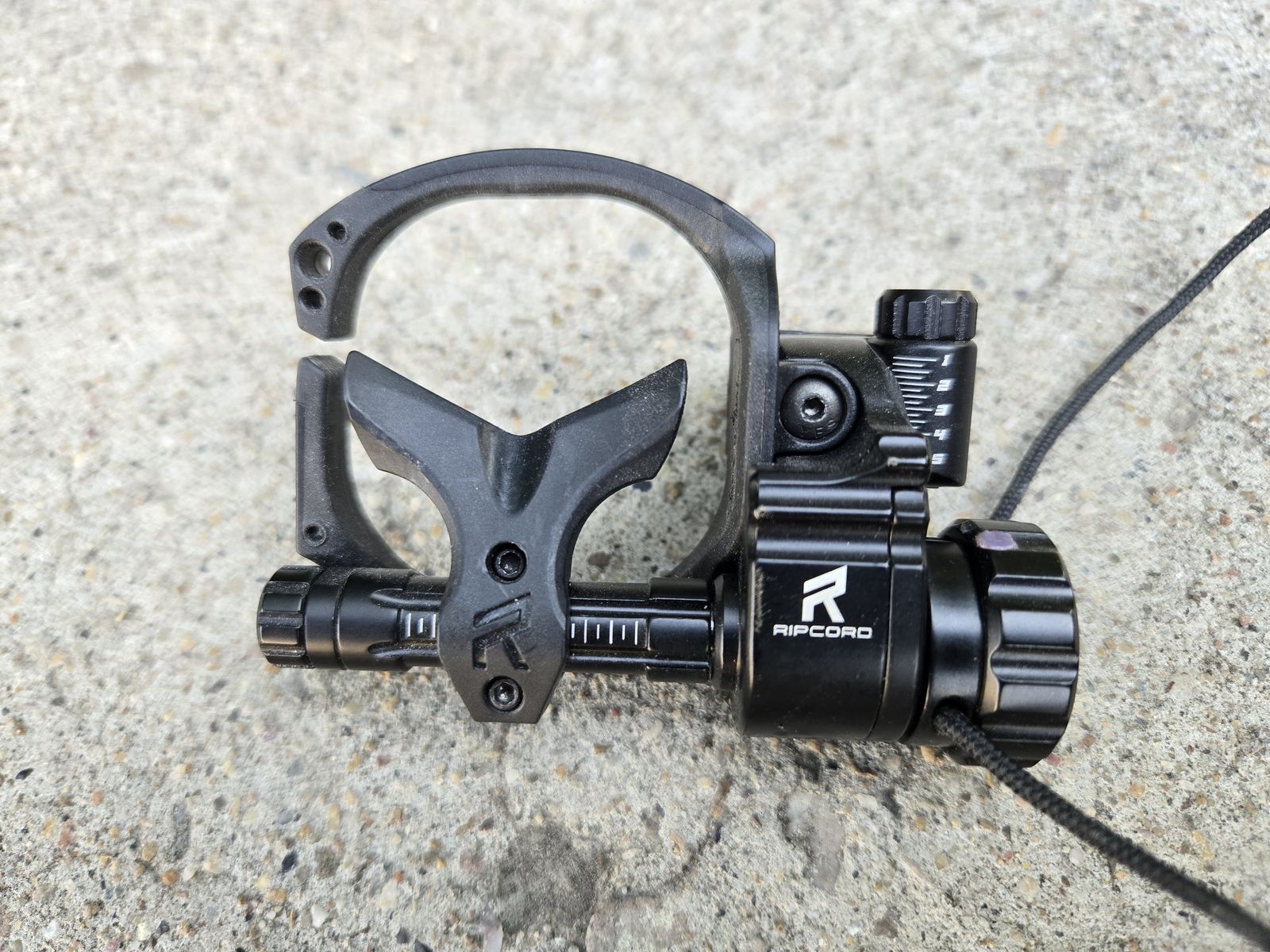Ripcord Ratched limb driven micro adjust rest
