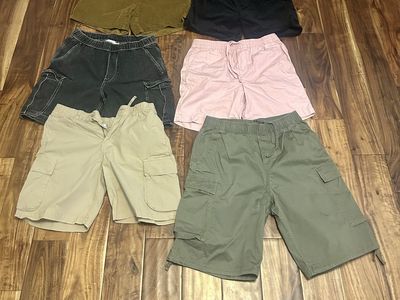 Men’s H&M size small shorts