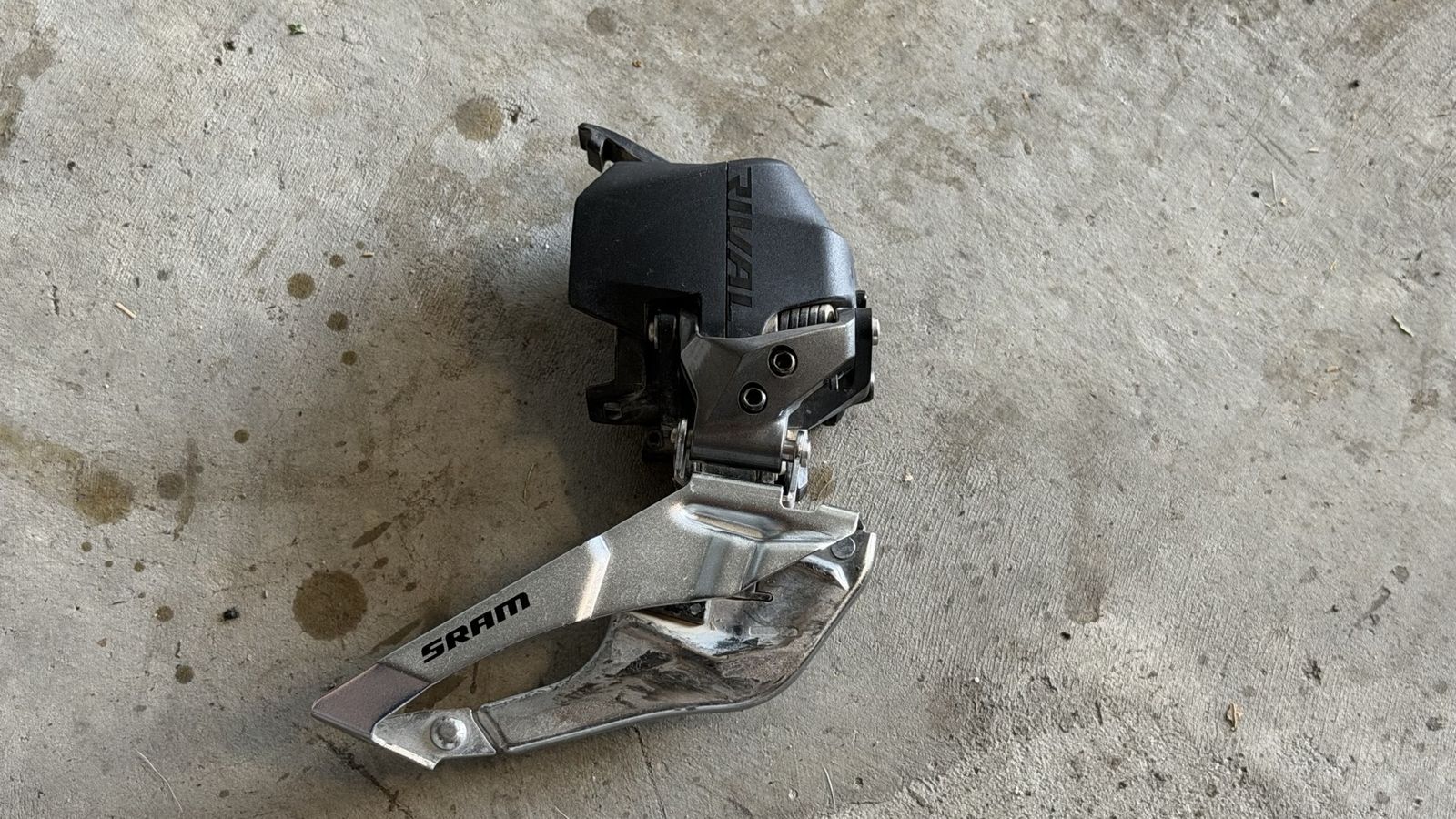 SRAM Rival Wide Front Derailleur