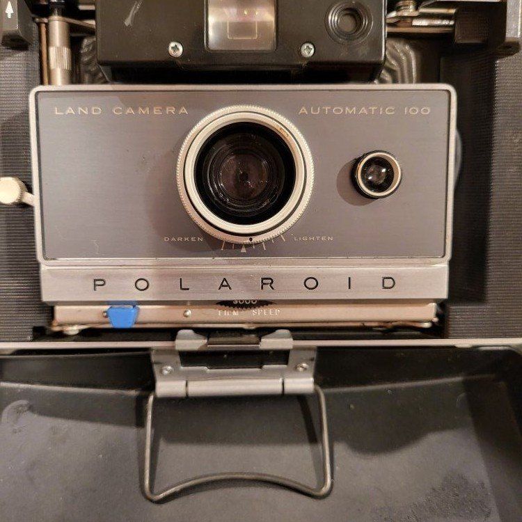 Vintage Polaroid camera 100