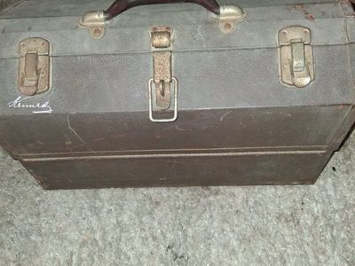 Vintage Kennedy Cantilever toolbox