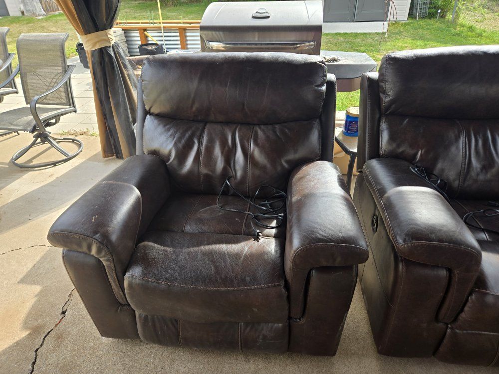Used Brown Faux Leather Recliner - Comfortable & Durable