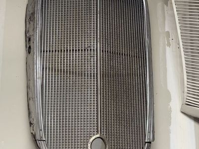 1933 Chevy car grill shell