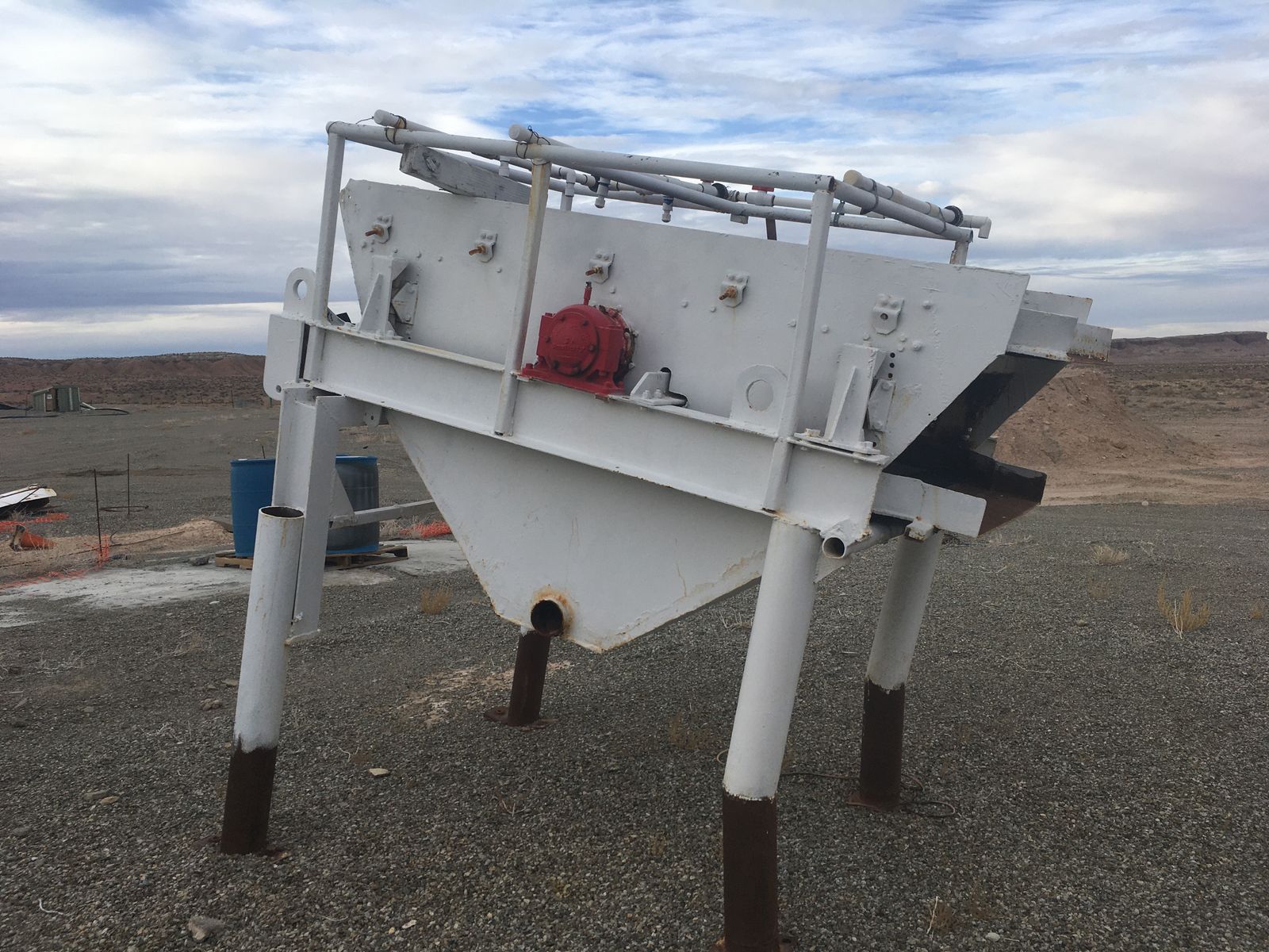 Simplicity 4x8 wet vibrating screen