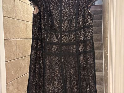 Adriana Papell Black Lace Dress Perfect For Wedding Size 22.