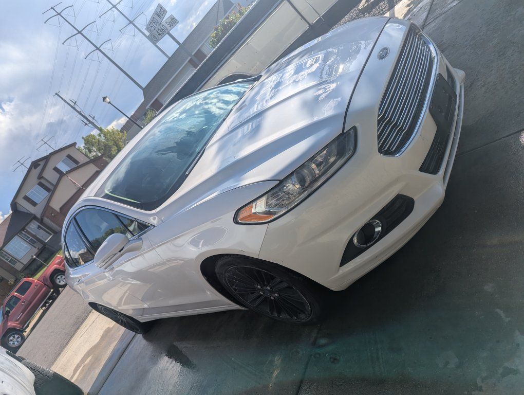 2014 Ford fusion se