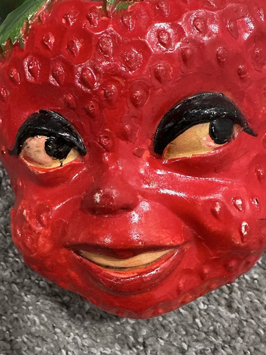 Main image 4