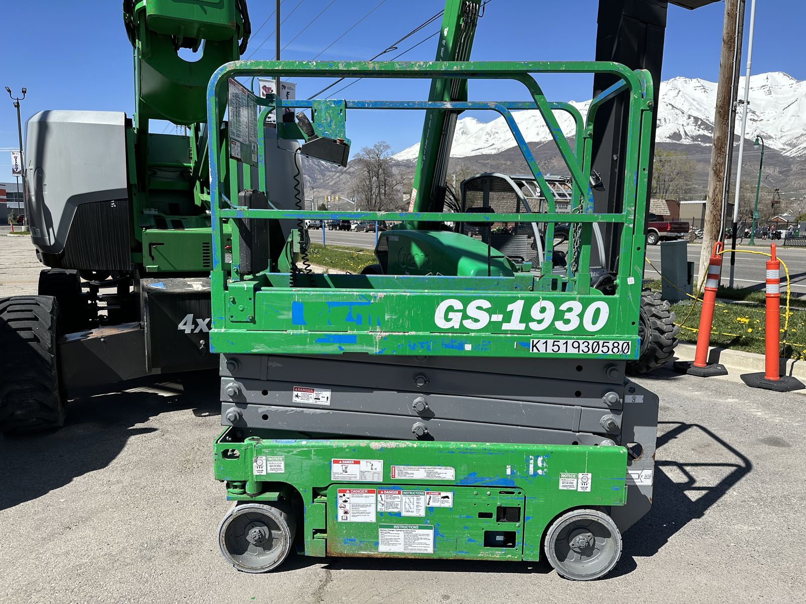 Used Scissor Lift 2016 Genie GS1930 NEW BATTERIES!