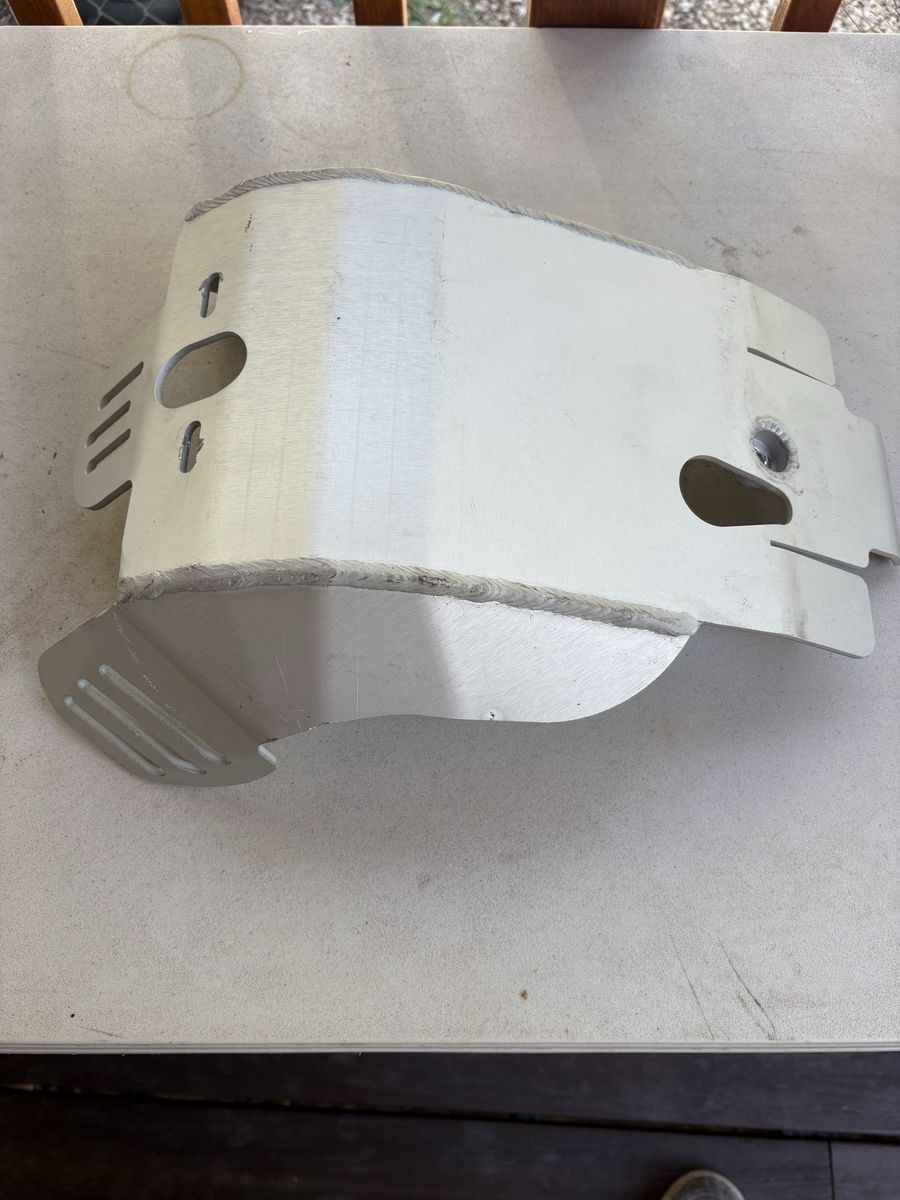 Main image 3