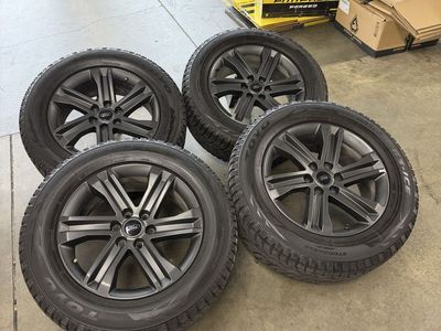 LIKE NEW 2024 f150 FX4 sport 20in/ 275/60/20 tires