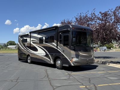 2010 Pre-DEF Cummins pusher under 35’, King Bed, 800W Solar, Starlink, Lithium Battery